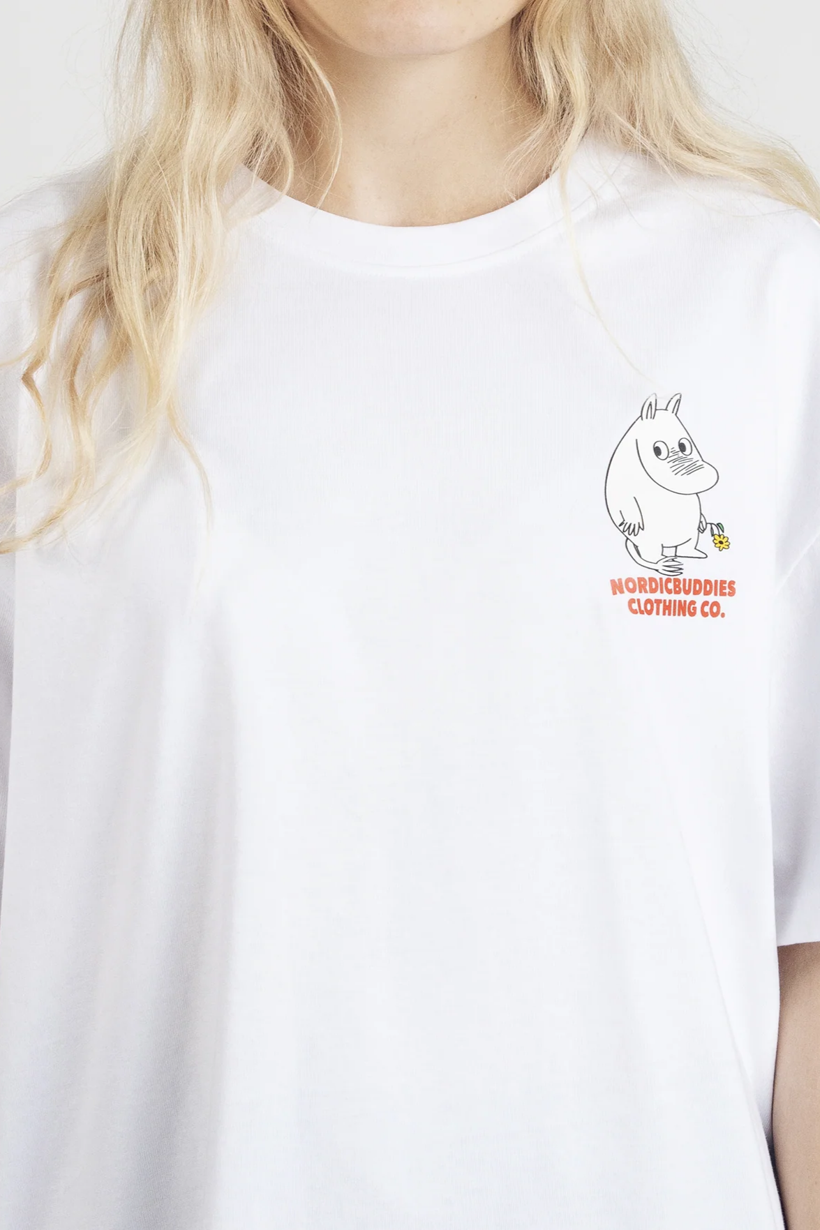 Unisex marškinėliai | Moomintroll's Flower
