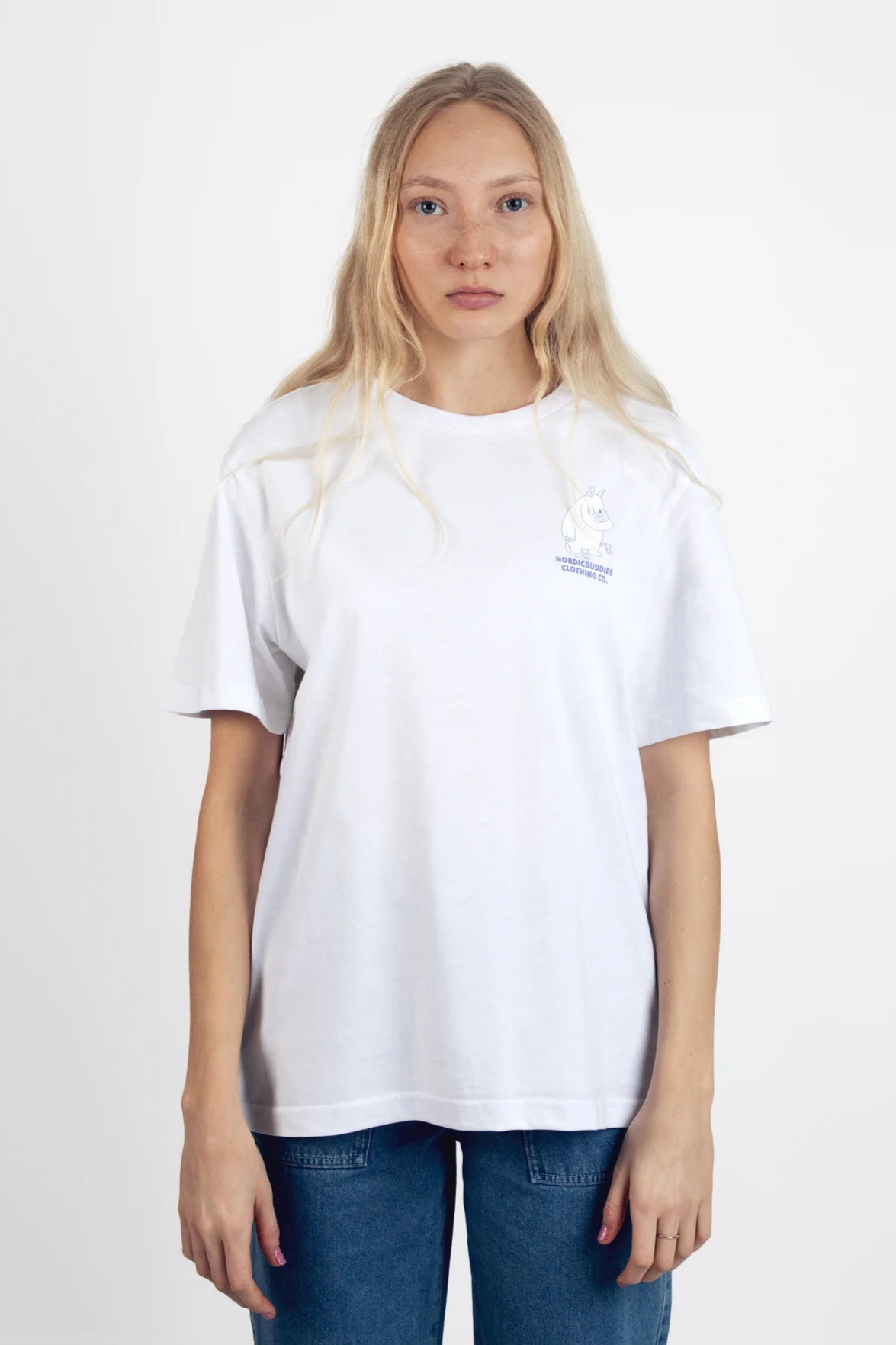 Unisex marškinėliai | Moomintroll's Flower Everyday