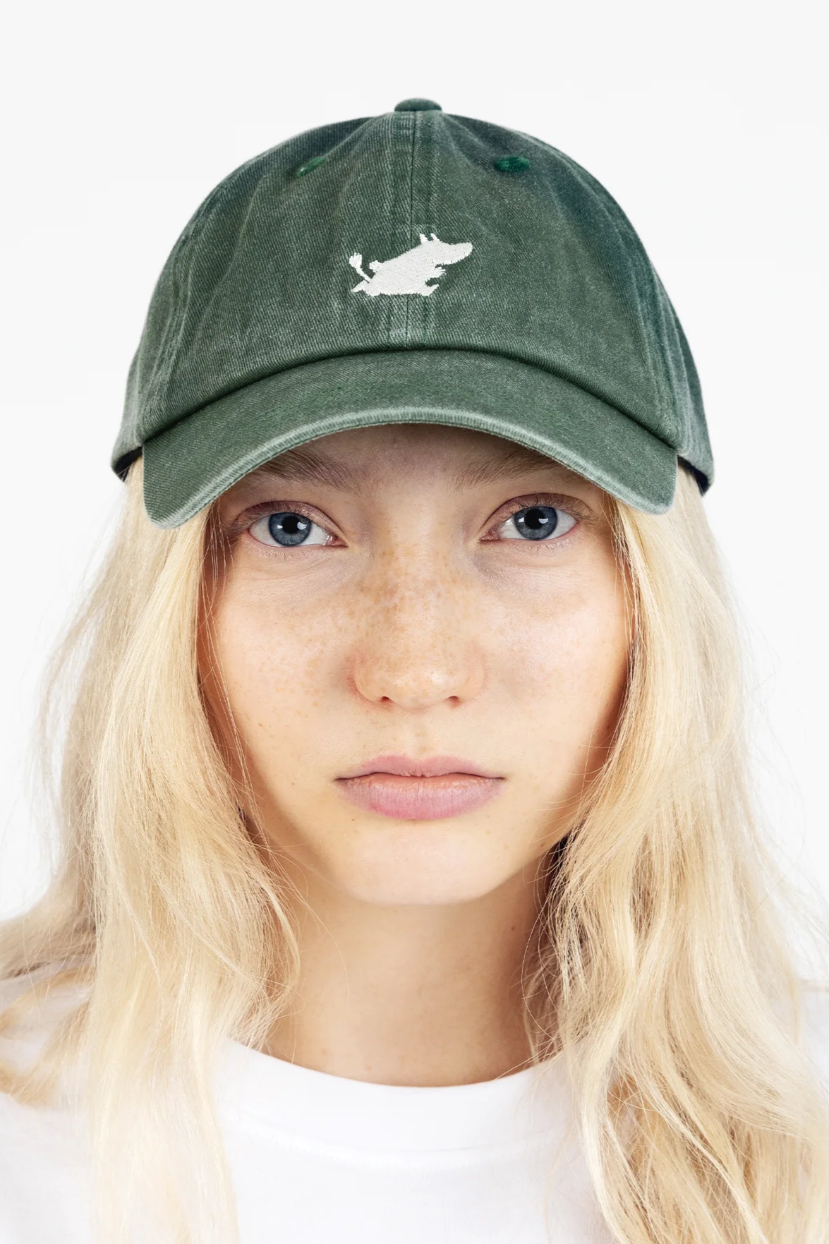 Skalbto džinsinio audinio unisex kepurė | Moomintroll Adult Cap