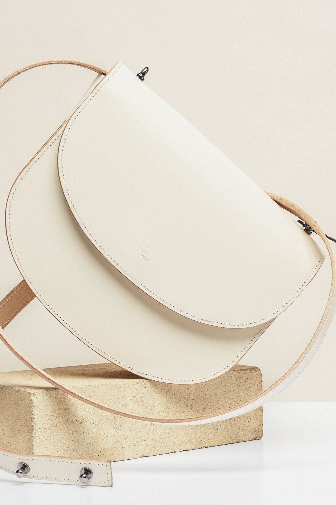 Rankinė | Moon Pack