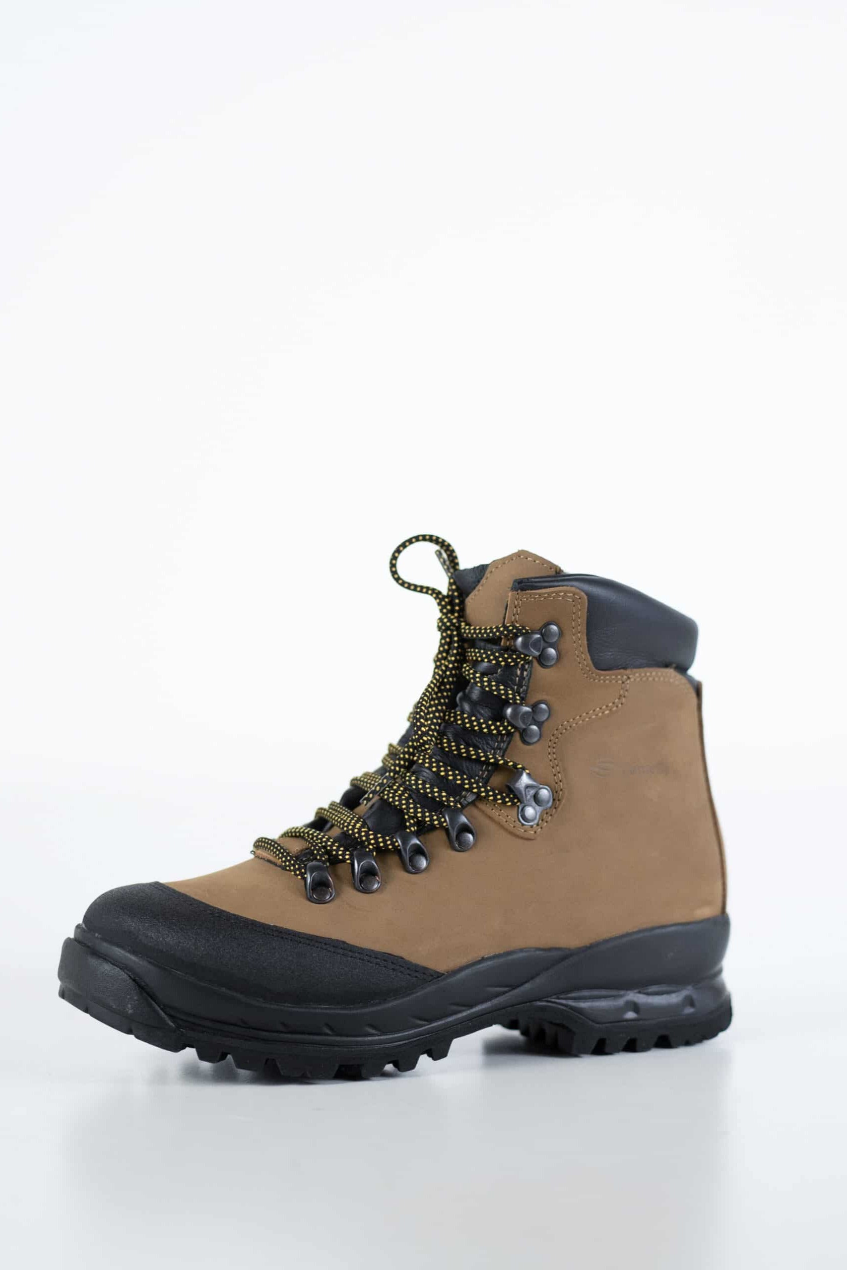 553P Tundra Hiking Boots