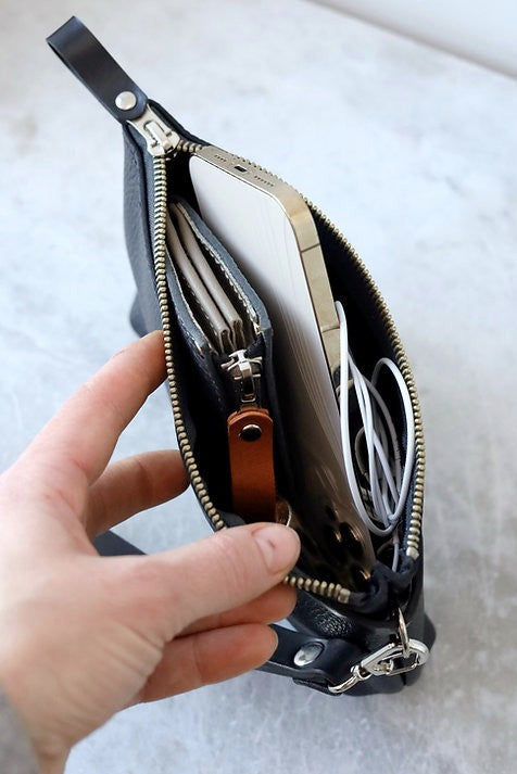 POUCH Wallet with Wrist Strap - Black Alligator