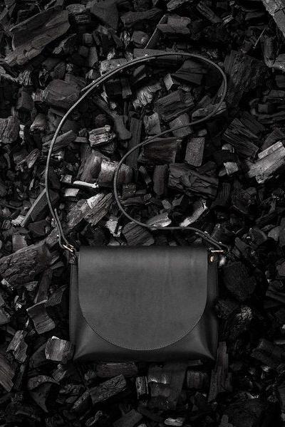 Handbag Undercover Lover