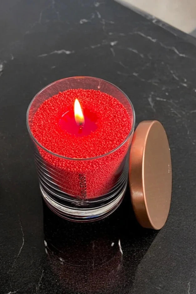 Bekvapė biri žvakė stikliniame inde | Raudona - 160g