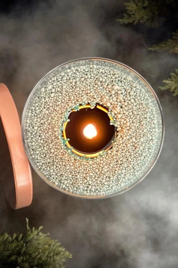 Bekvapė biri žvakė stikliniame inde | Smaragdas - 160g