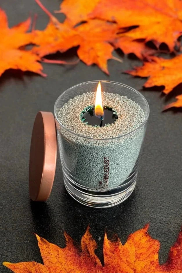 Bekvapė biri žvakė stikliniame inde | Smaragdas - 160g