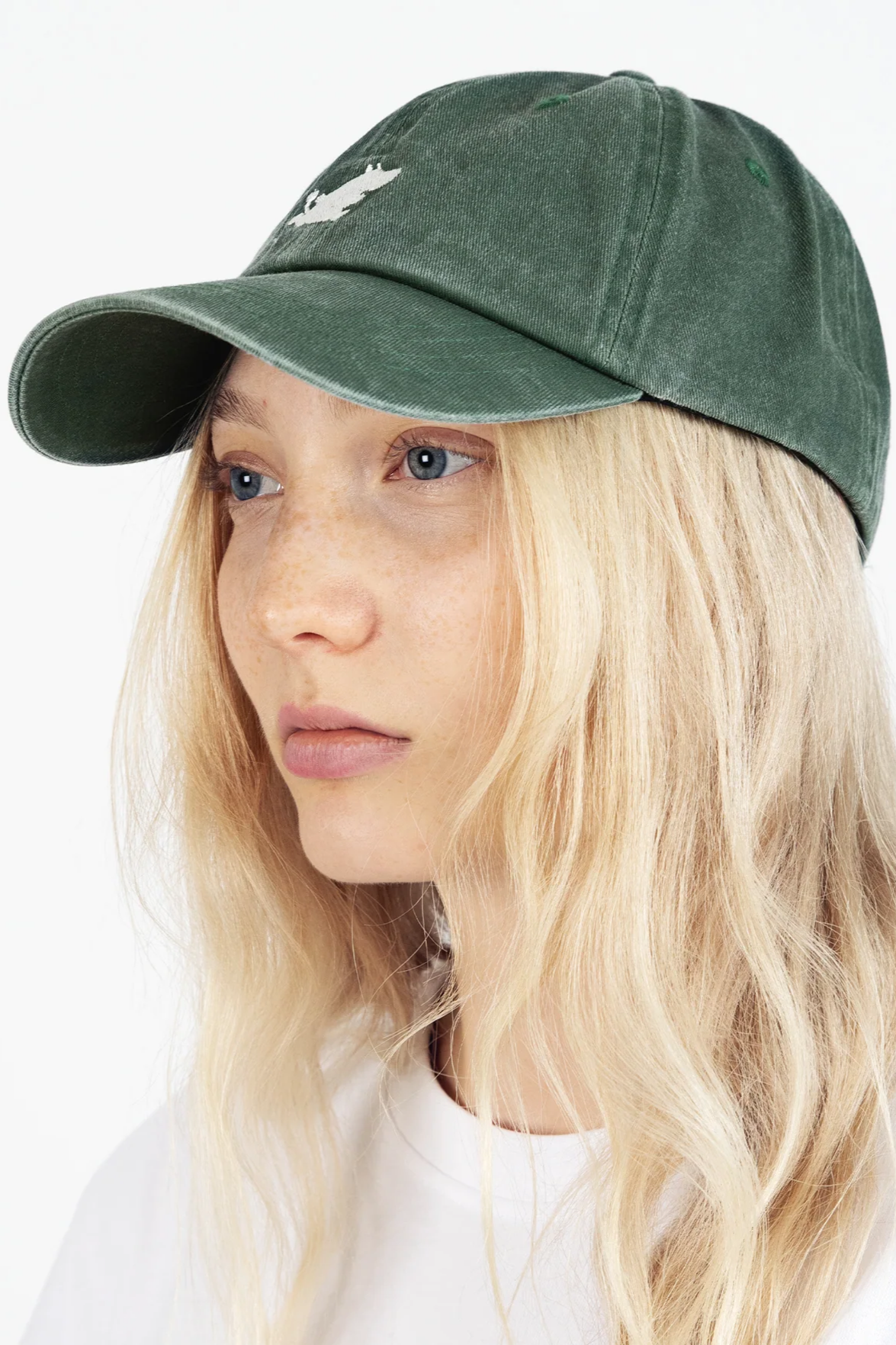 Skalbto džinsinio audinio unisex kepurė | Moomintroll Adult Cap