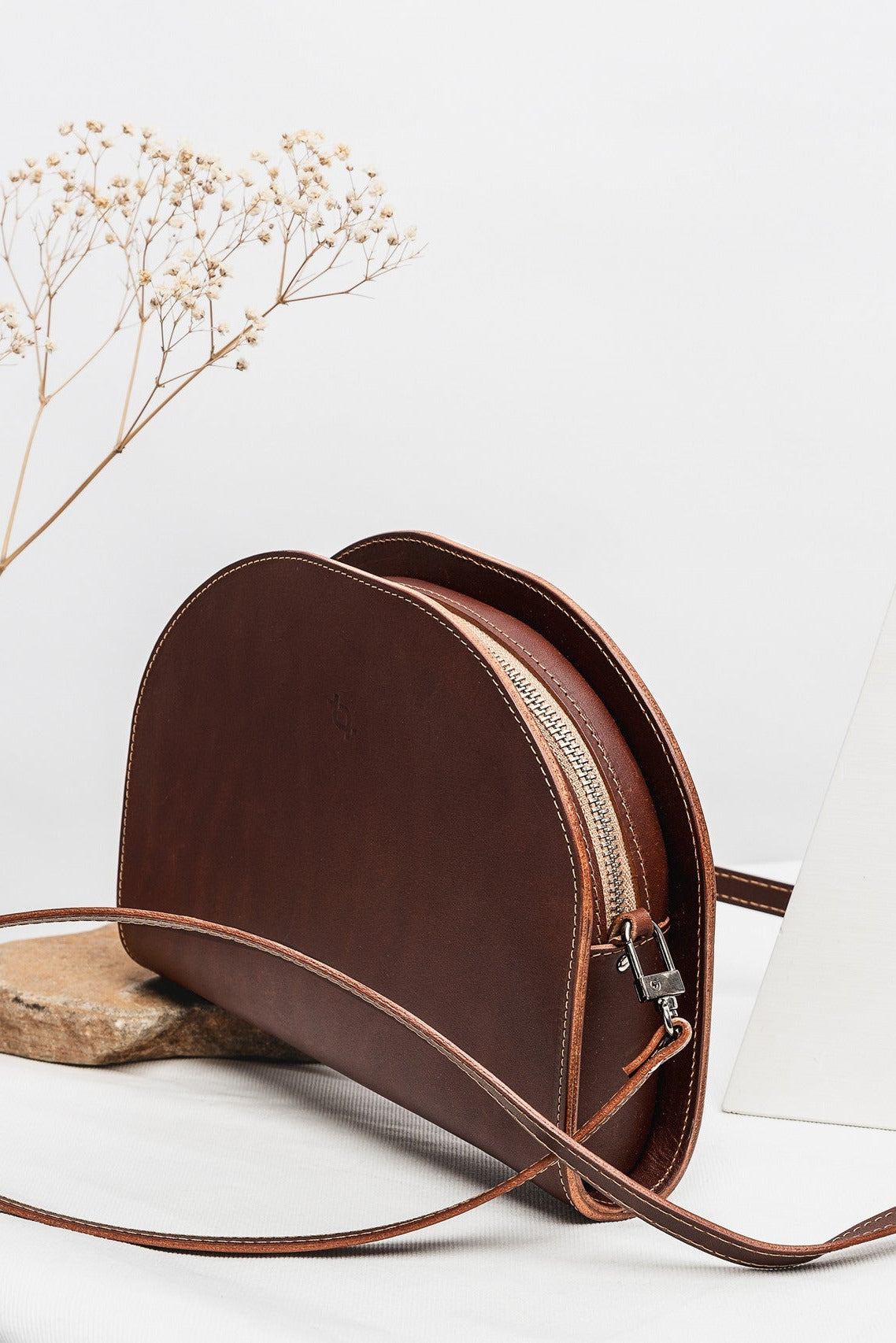Leather Handbag Half Moon - Cognac