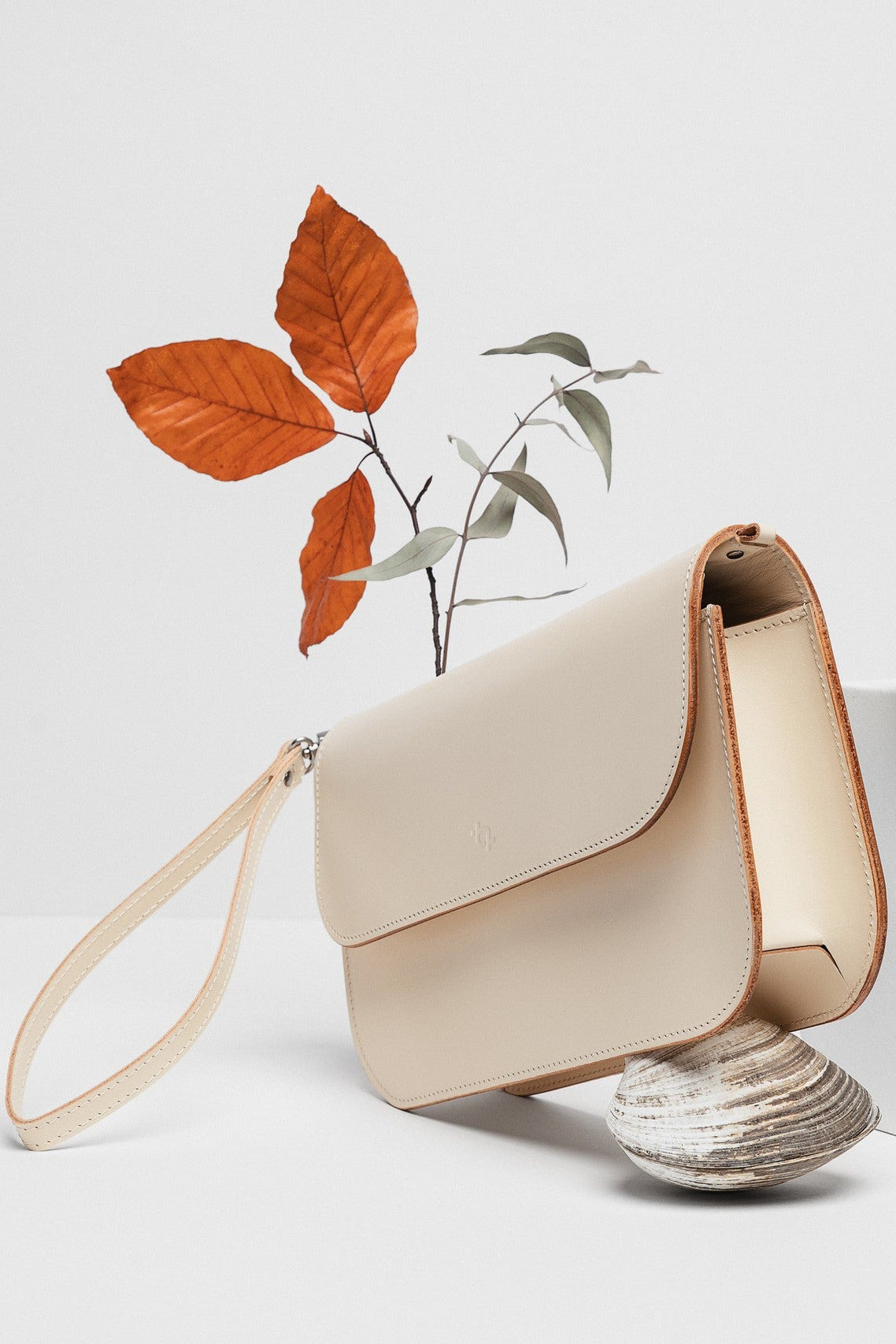Leather Handbag Model Baguette with Two Straps - Cookie