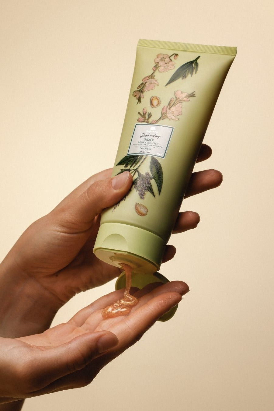 Magrada X Lauren: Moisturizing Shower Gel, 200ml