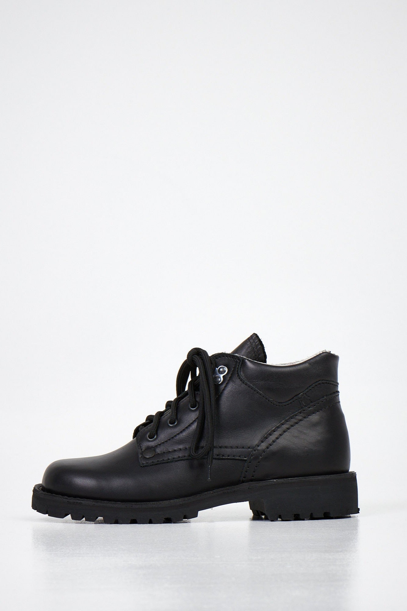 AIPI Handmade Ankle Boots